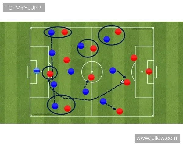 武汉足球队的防守体系解析与战术布局探讨